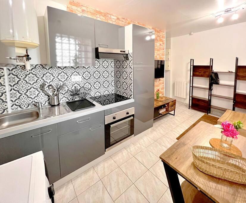 Cosy Appart. Aux Portes De Paris Вилжуиф Екстериор снимка
